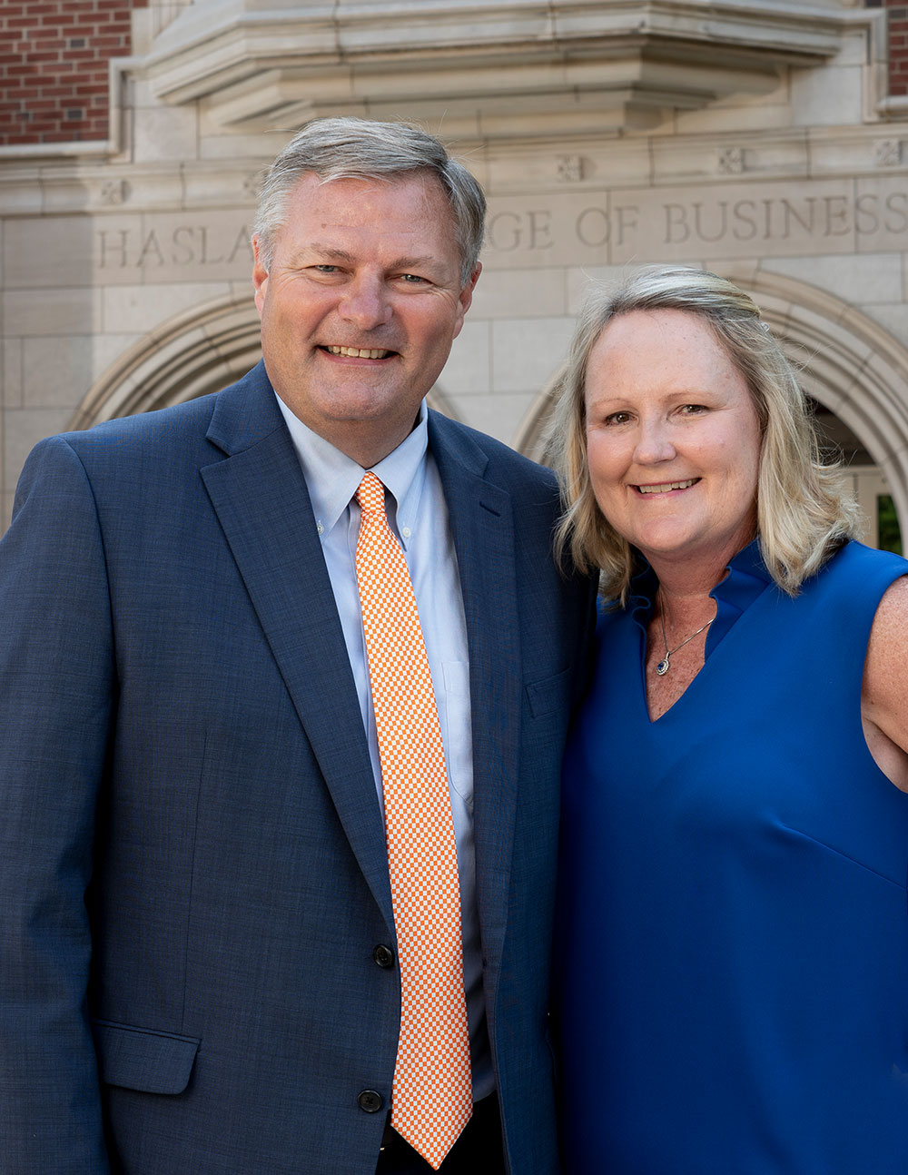 Marty And Ann Brown s Volunteer Spirit Haslam College Of Business