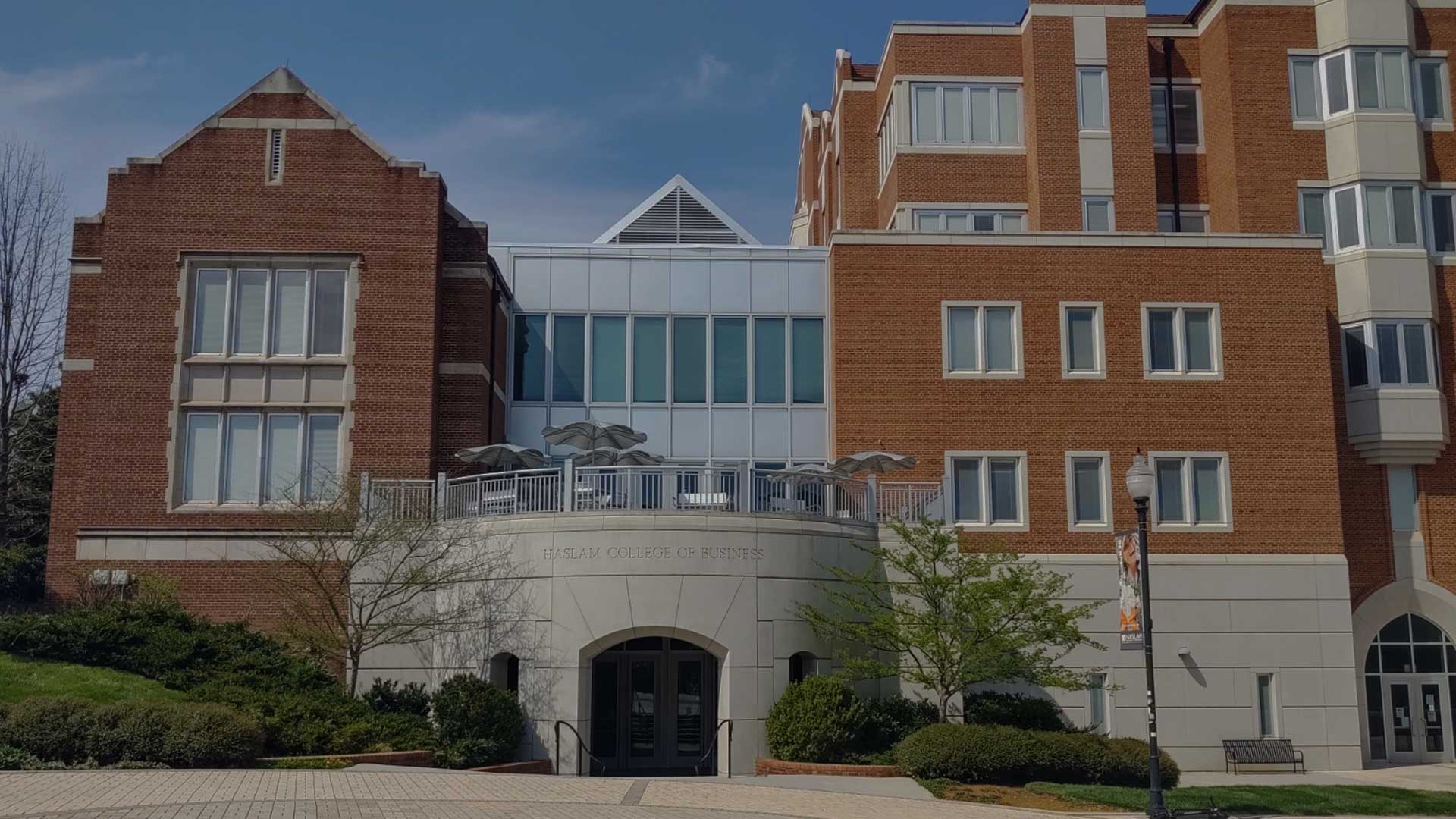 Haslam Business Building exterior