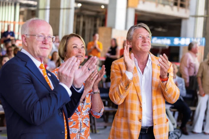 Dean Stephen Mangum, President Randy Boyd and Jenny Boyd