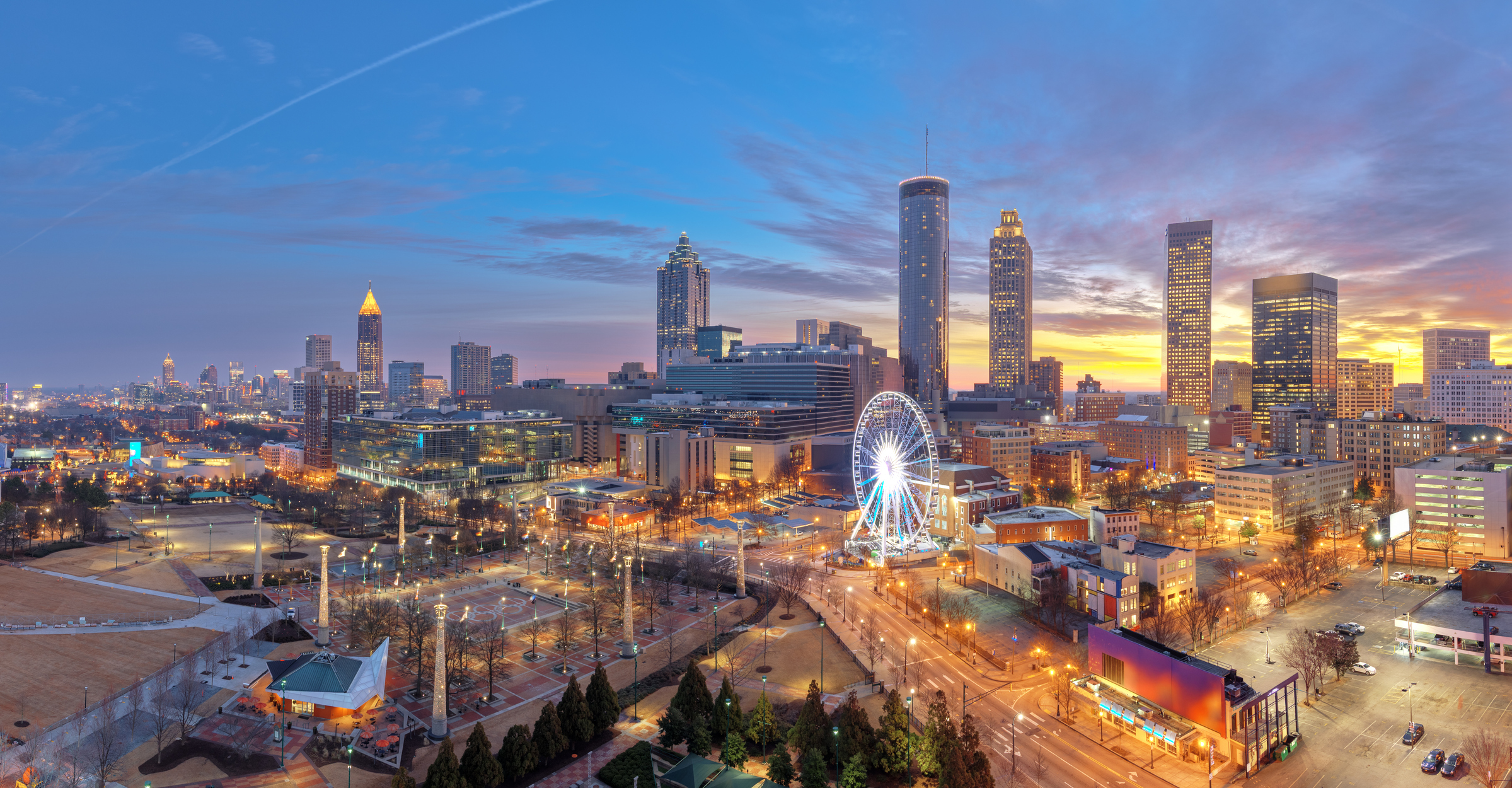 Atlanta, Georgia, USA downtown skyline.